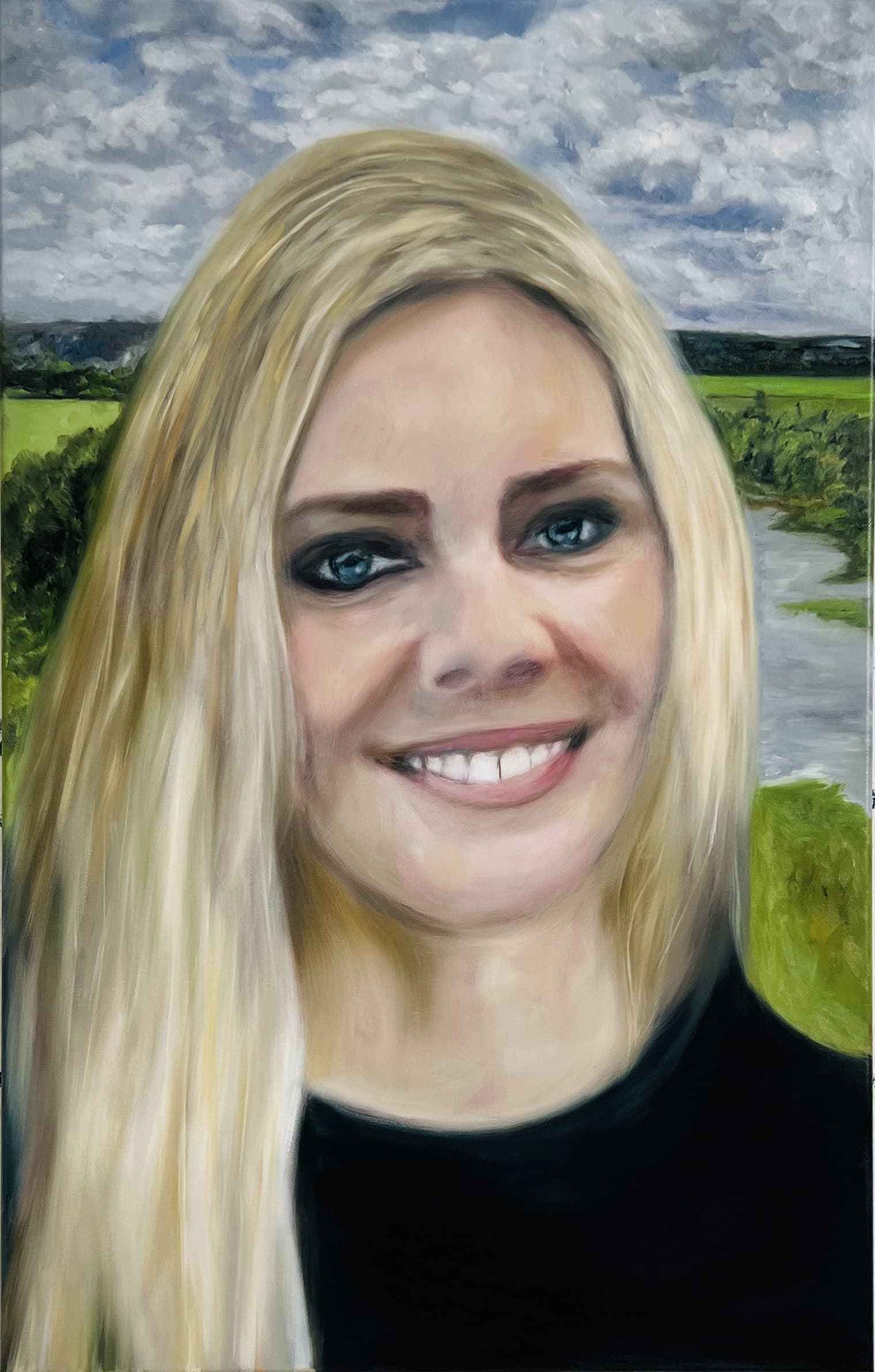 Porträt einer jungen Frau mit blonden Haaren, im Hintergrund eine malerische Landschaft mit Fluss und Himmel – Beispiel für professionelle Auftragsmalerei und individuelle Porträtkunst.